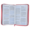 Biblia Vive la Palabra Traducción Lenguaje Actual Mediana Letra Grande Imitación Piel Rosa/ Fucsia Cierre [TLA.66LGZT] 